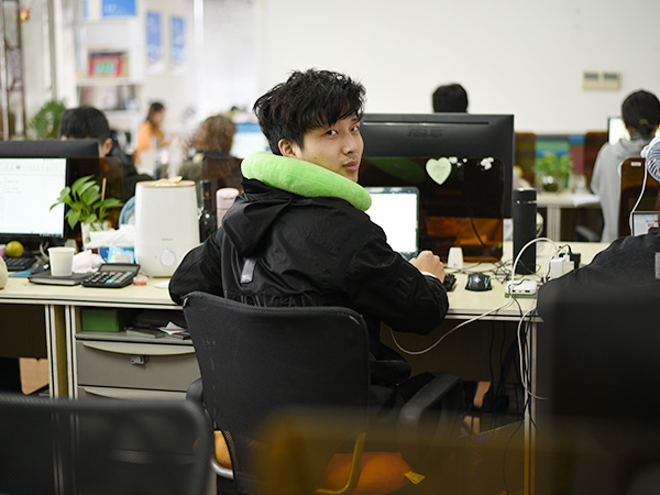 辦公環境 辦公環境